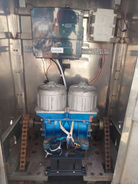 motor cổng xếp chạy điện tại đồng xoài