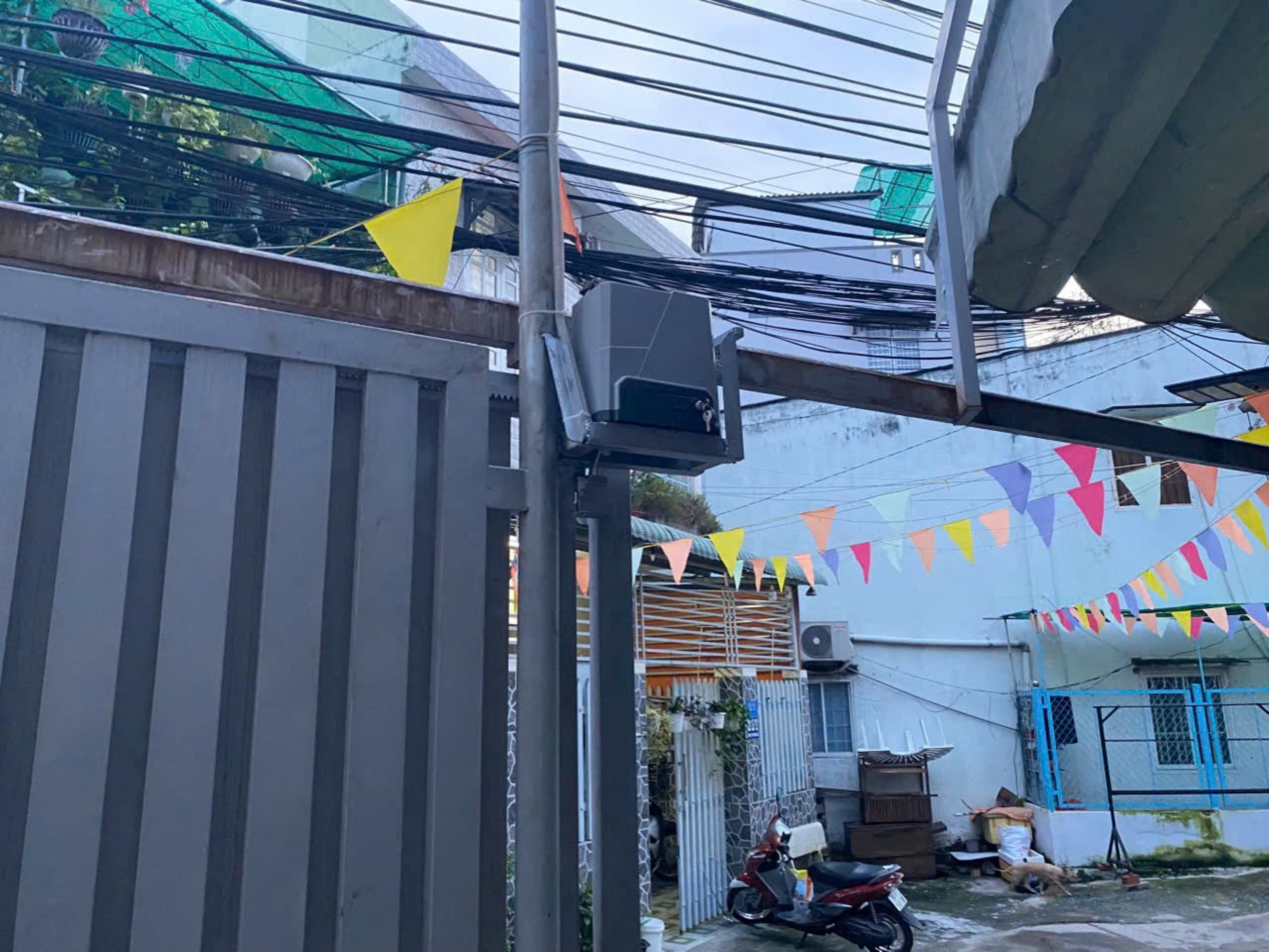 Motor cổng lùa Jg cho cổng lùa treo