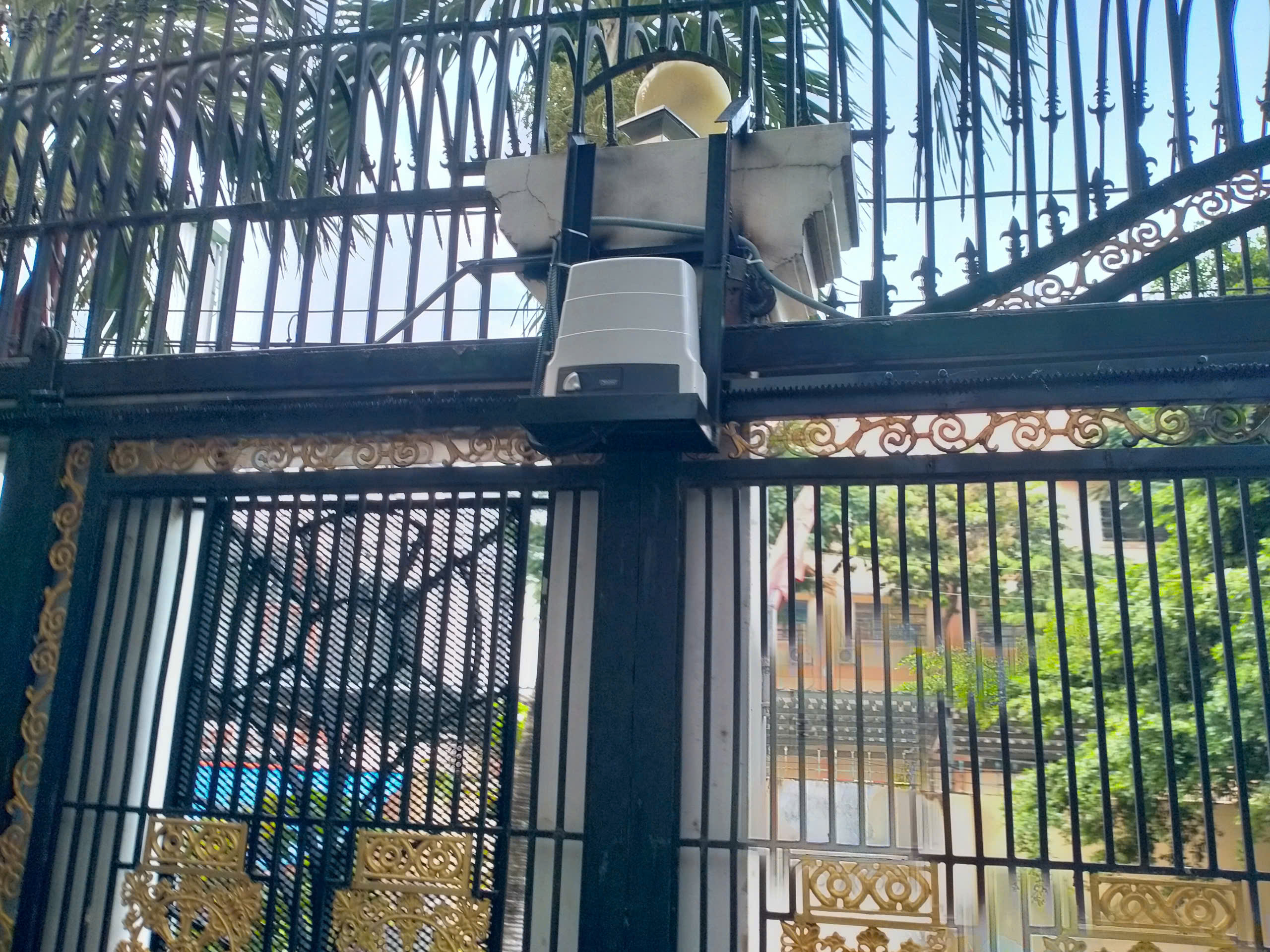 motor cổng lùa roger