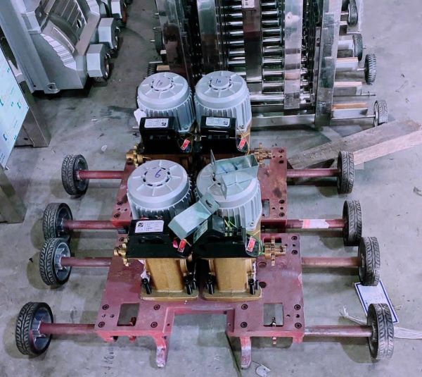 motor cổng xếp chạy điện ở bình phước