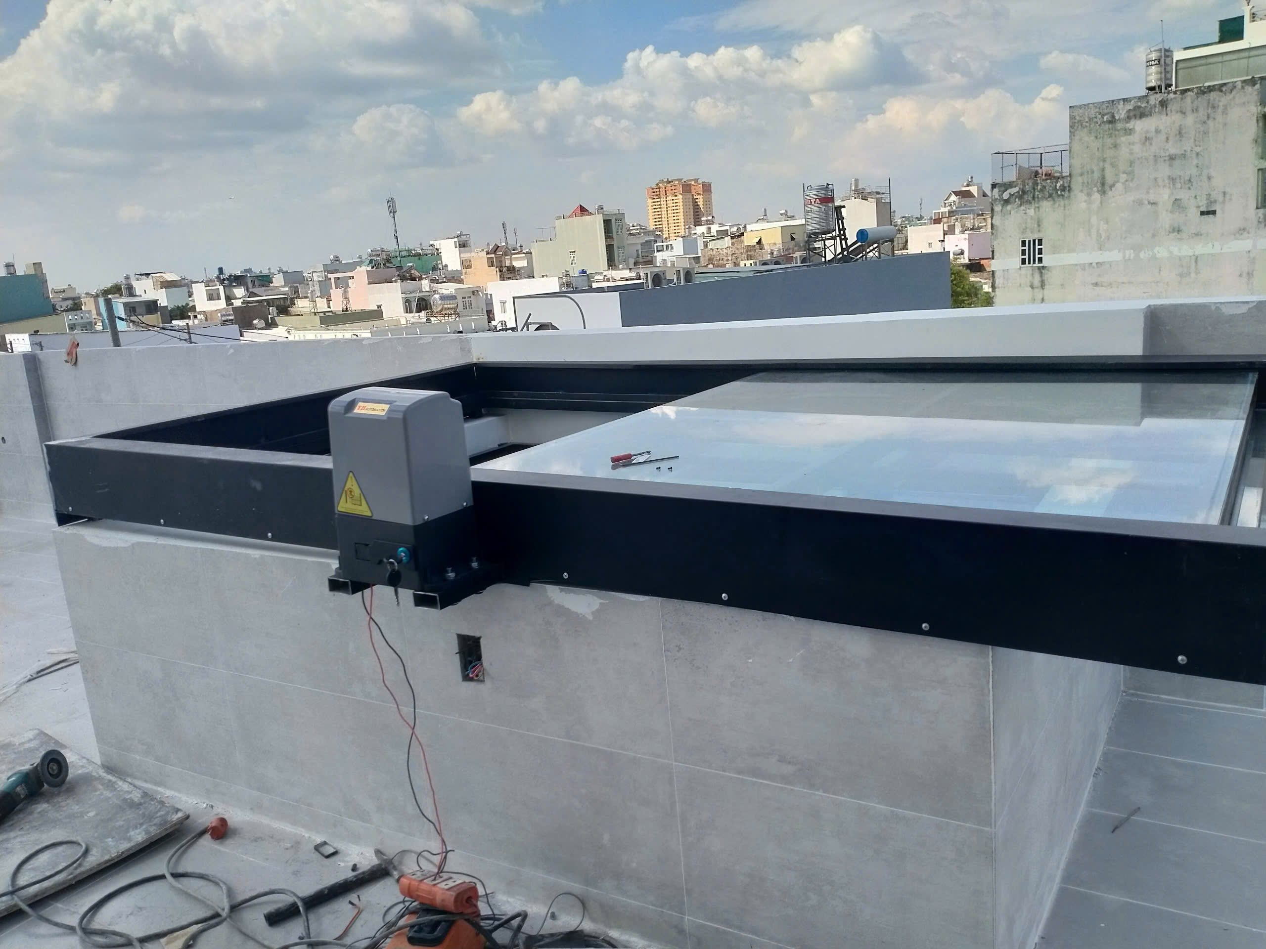 motor giếng trời