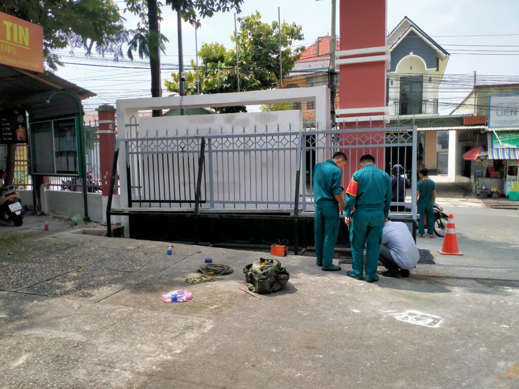 sửa cửa cổng sắt tại bình dương