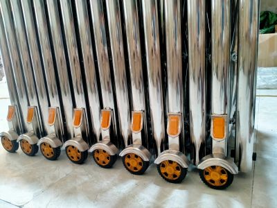 bánh xe cổng xếp ở bình dương