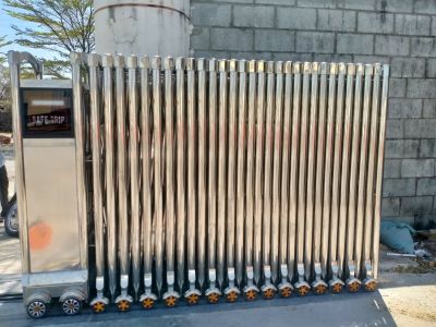 bánh xe cổng xếp ở huế