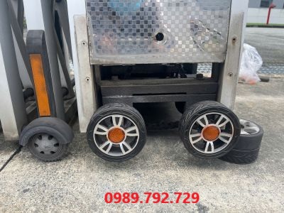 bánh xe cổng xếp tại bắc ninh