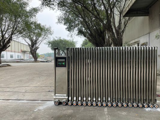 cổng xếp inox kcn đồng văn