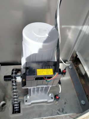 motor cổng xếp tại huế