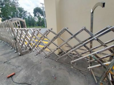 sửa cổng xếp inox tại đắk lắk