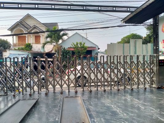 sửa cổng xếp tại kim bảng