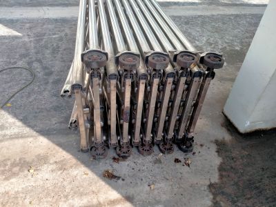 thay bánh xe cổng xếp tại kim bảng